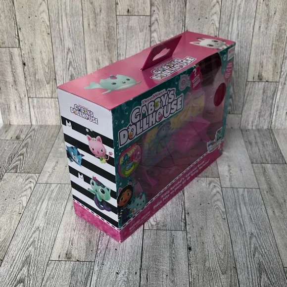 Gabby’s Dollhouse Cat Adventure Kitty Narwhal’s Carnival Room Netflix Dreamworks - Picture 6 of 7